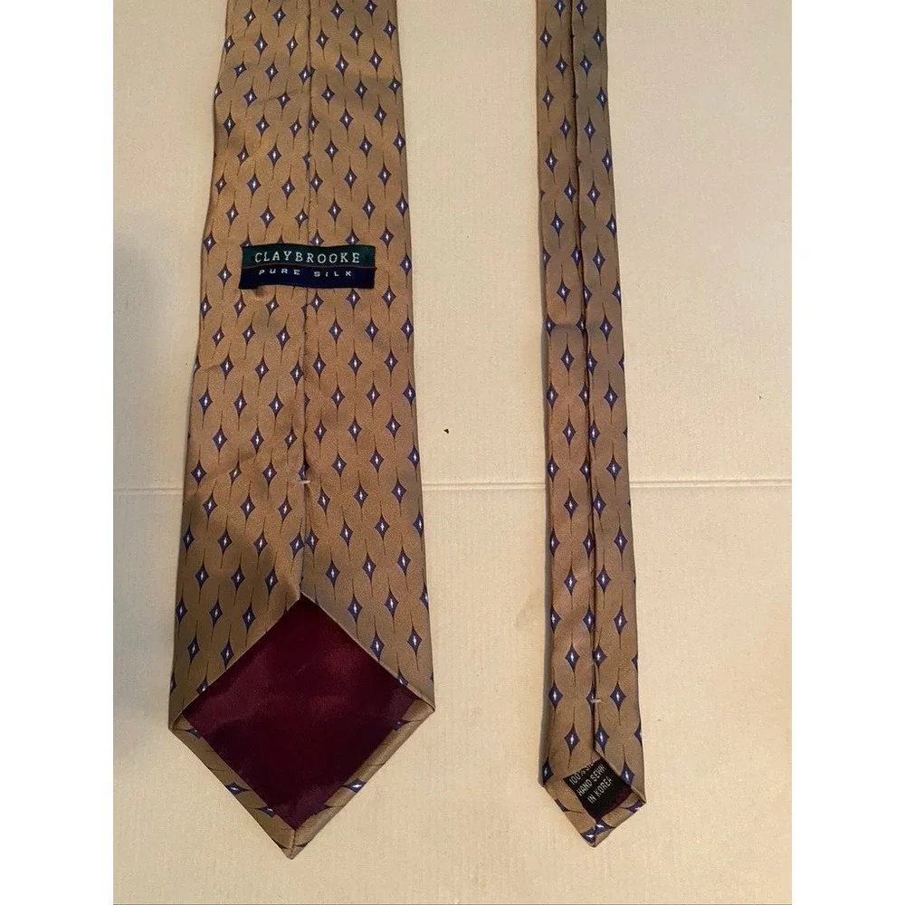 Claybrooke Mens Pure Silk Necktie Tan Brown Blue Geometric Diamond Pattern Tie